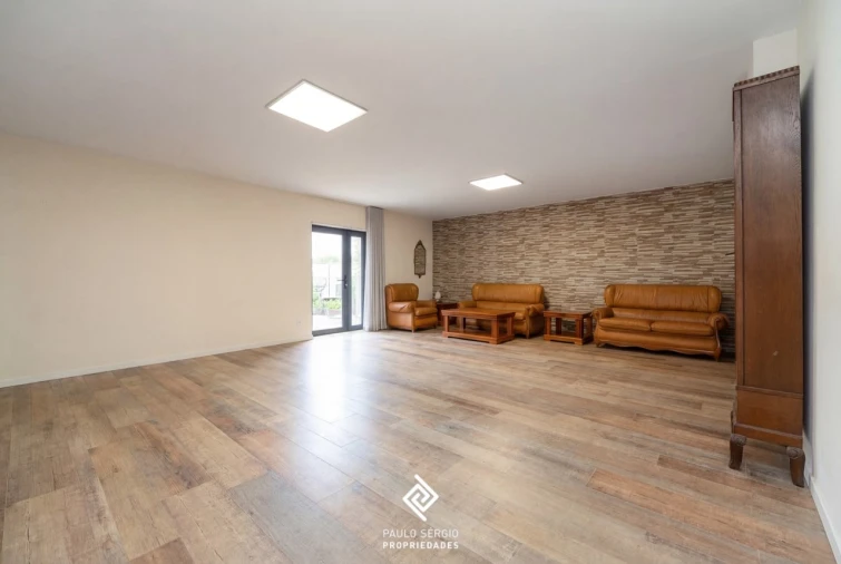 Moradia T3 para Venda em Avintes Foto 23