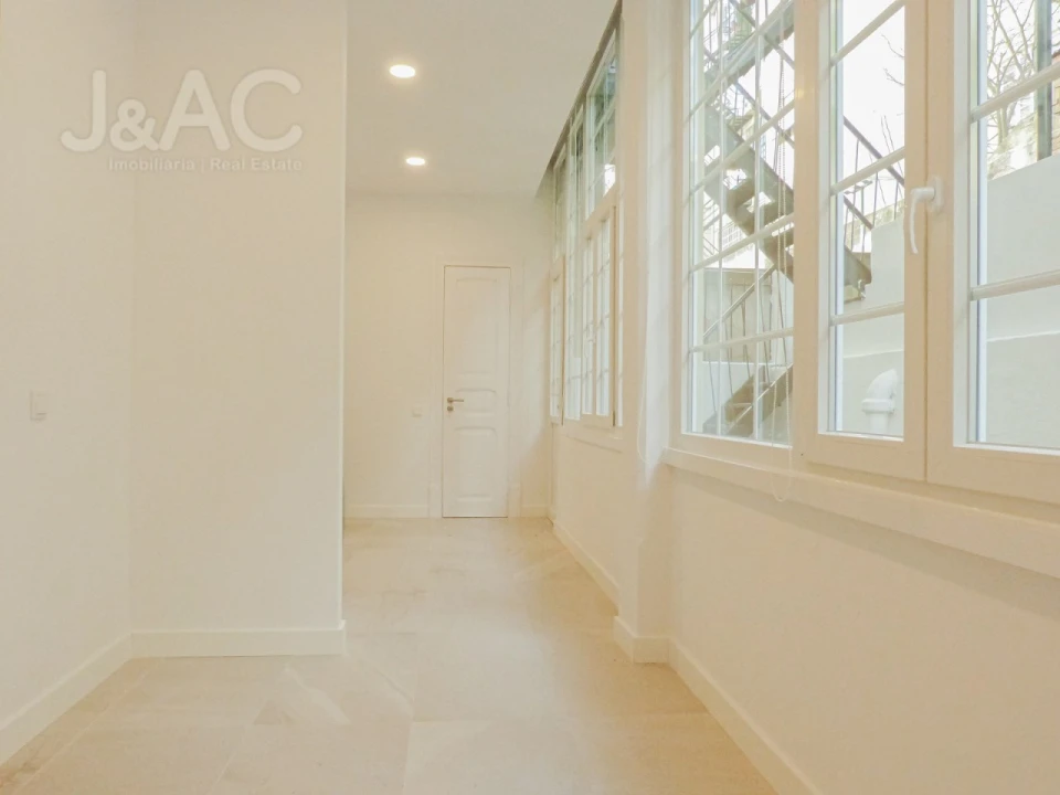 Apartamento T3 para Arrendamento em Avenidas Novas Foto 4