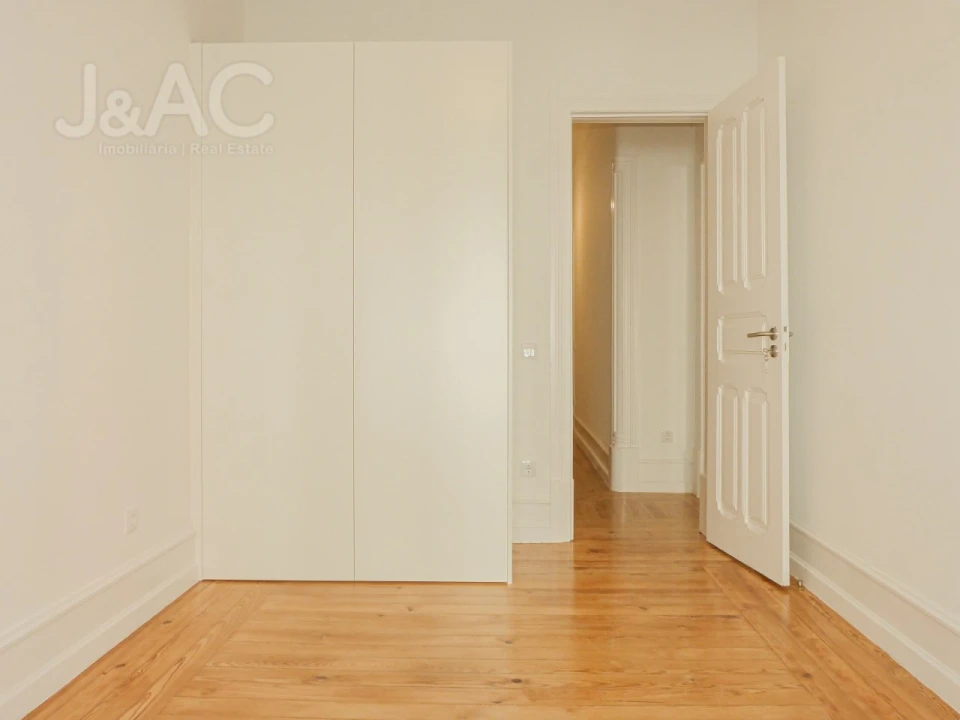 Apartamento T3 para Arrendamento em Avenidas Novas Foto 13