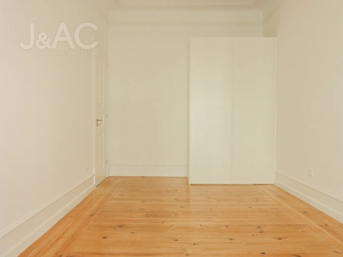 Apartamento T3 para Arrendamento em Avenidas Novas Foto 15