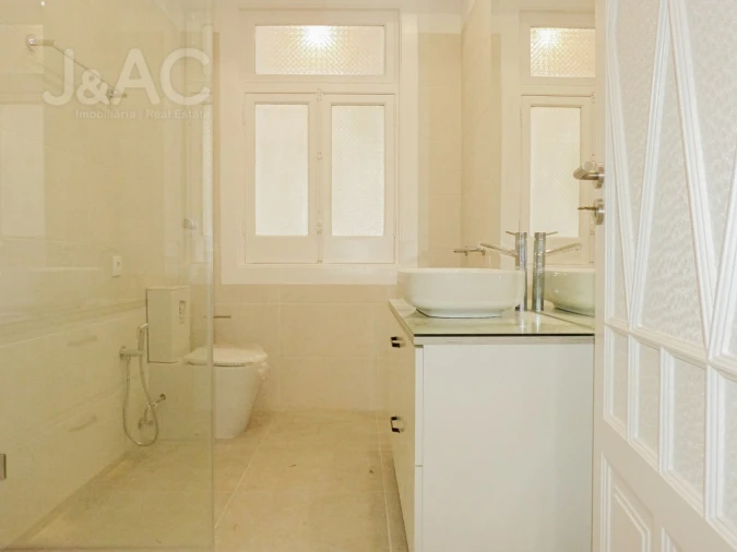 Apartamento T3 para Arrendamento em Avenidas Novas Foto 19