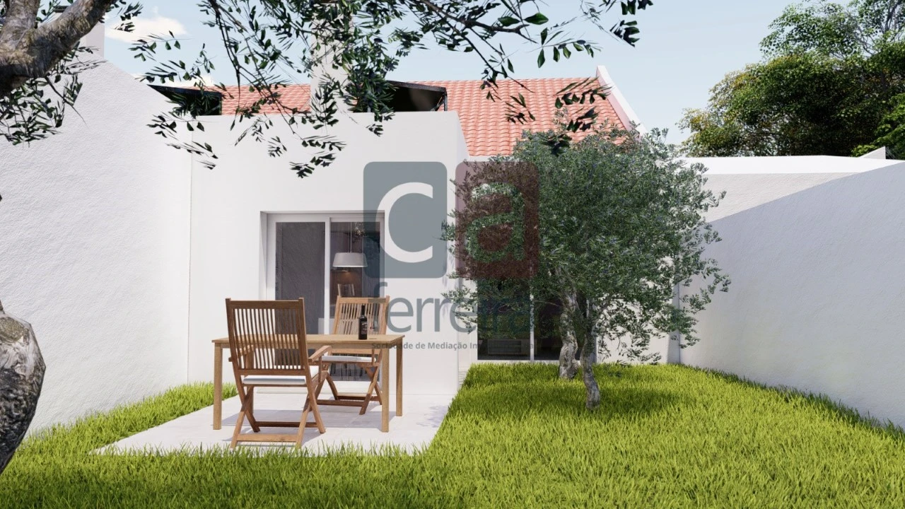 Moradia T2 para Venda em Almeirim Foto 3