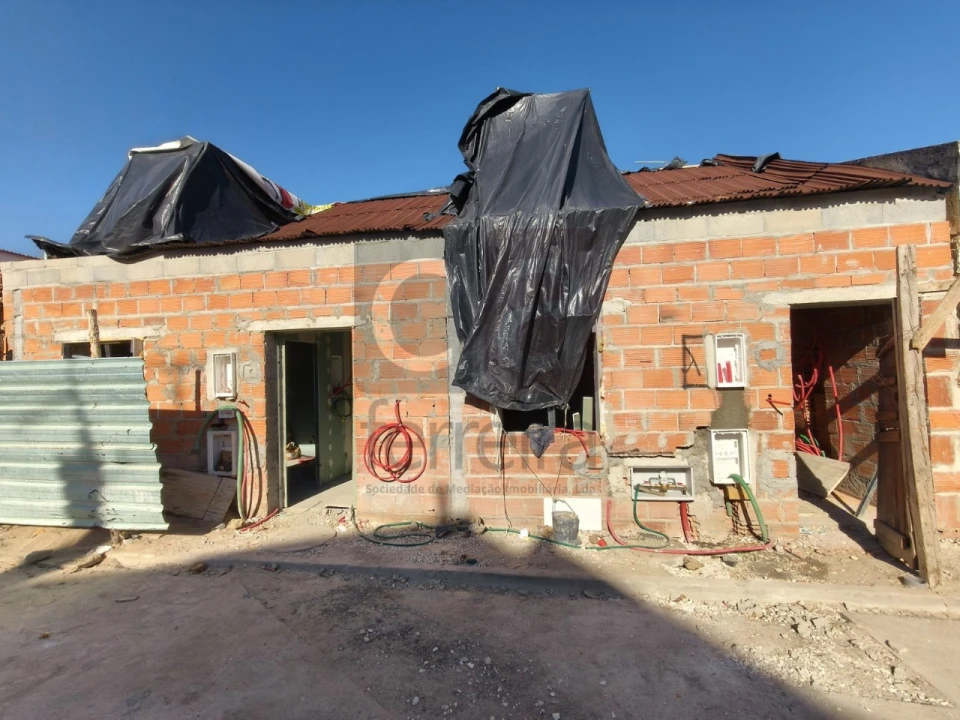 Moradia T2 para Venda em Almeirim Foto 26