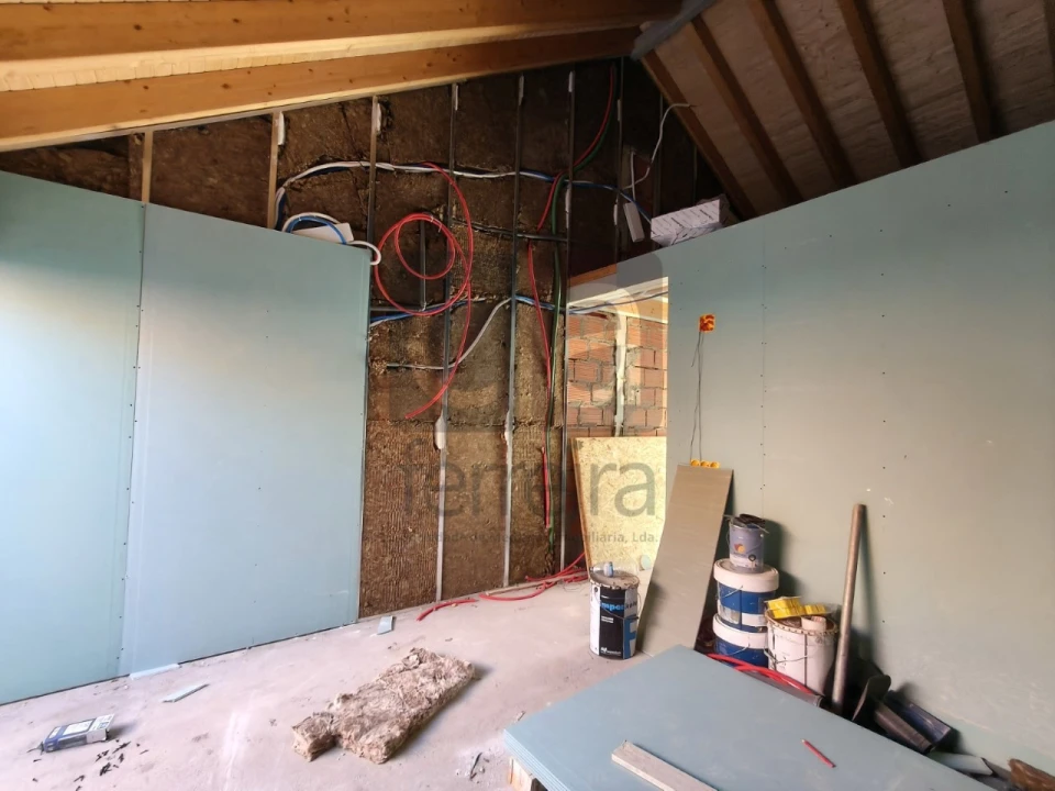 Moradia T2 para Venda em Almeirim Foto 24