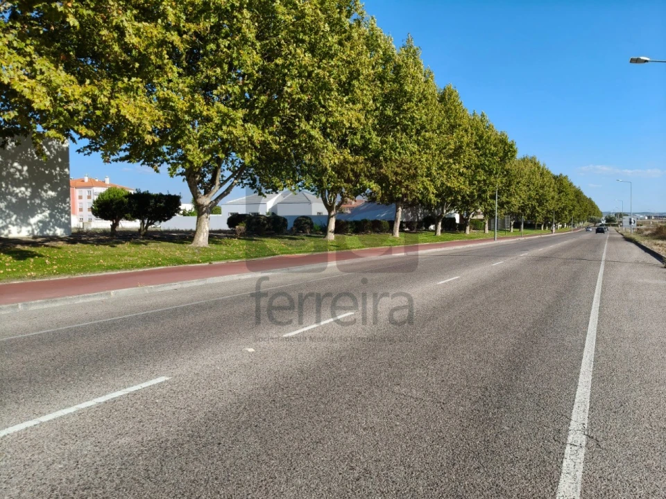 Moradia T2 para Venda em Almeirim Foto 26