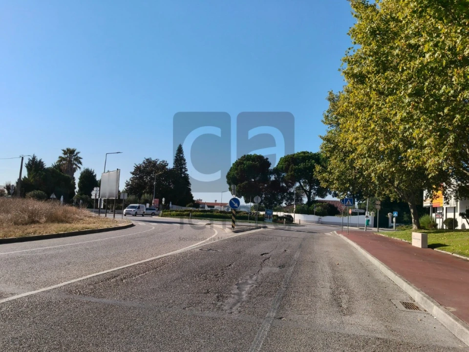 Moradia T2 para Venda em Almeirim Foto 31