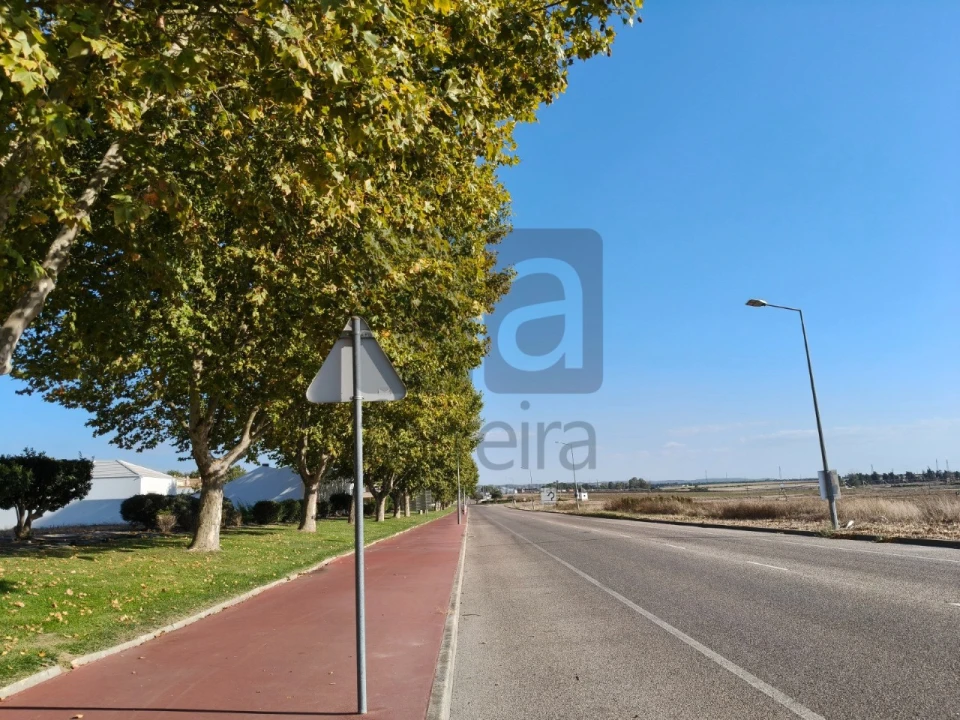 Moradia T2 para Venda em Almeirim Foto 35