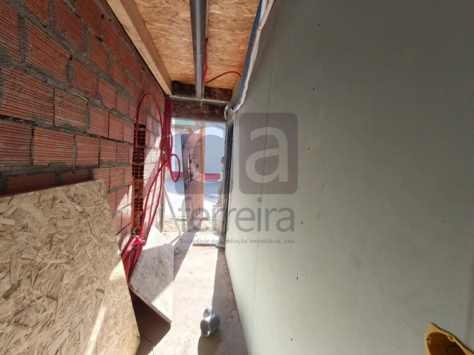 Moradia T2 para Venda em Almeirim Foto 18