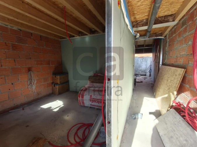 Moradia T2 para Venda em Almeirim Foto 23