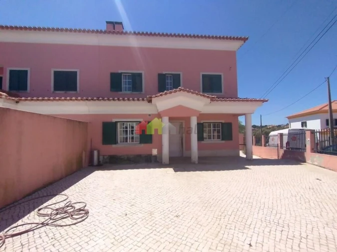 Moradia T5 para Venda em Rio de Mouro Foto 14