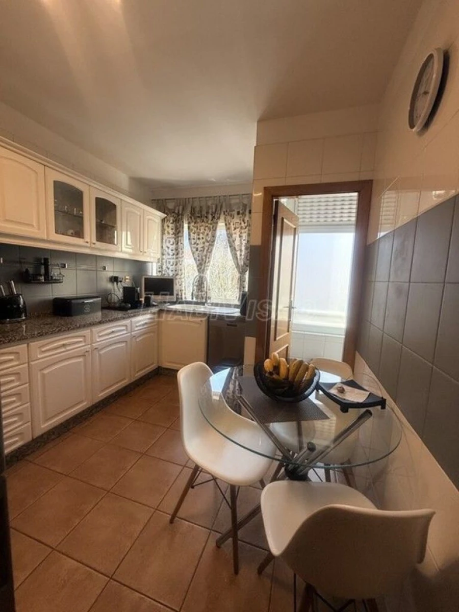 Apartamento T2 para Venda em Ermesinde Foto 2