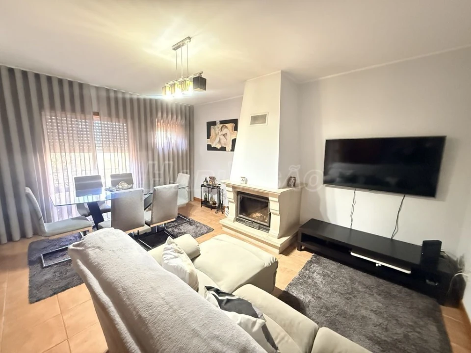 Apartamento T2 para Venda em Ermesinde Foto 4