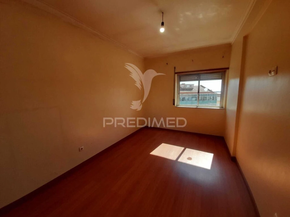 Apartamento T2 para Venda em Queluz e Belas Foto 17