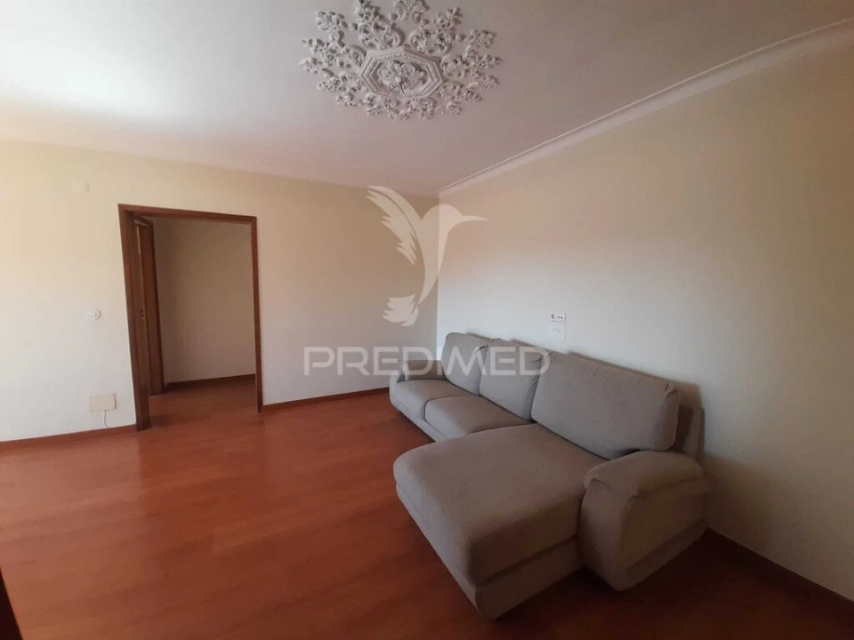 Apartamento T2 para Venda em Queluz e Belas Foto 9