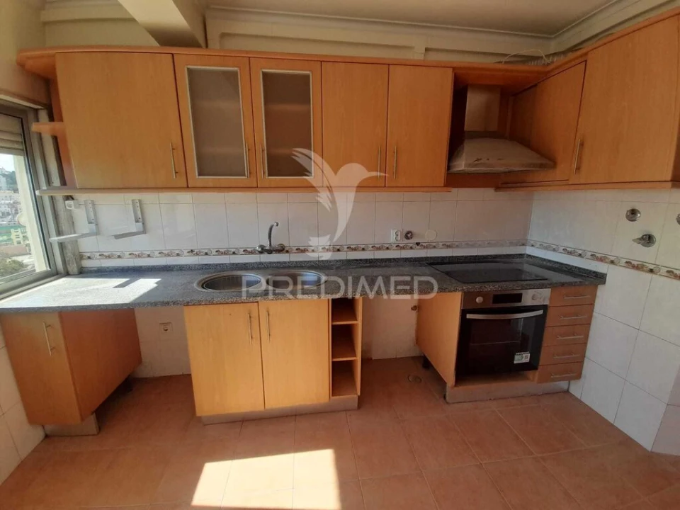 Apartamento T2 para Venda em Queluz e Belas Foto 5