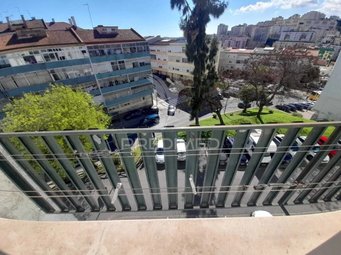 Apartamento T2 para Venda em Queluz e Belas Foto 7