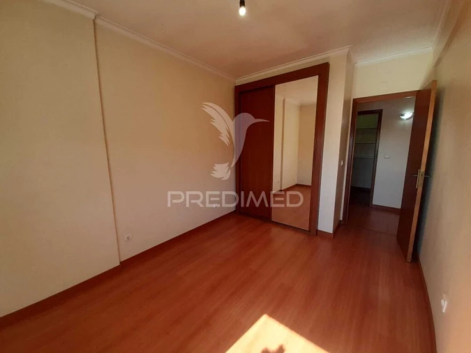 Apartamento T2 para Venda em Queluz e Belas Foto 18
