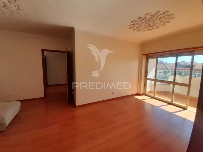 Apartamento T2 para Venda em Queluz e Belas Foto 8