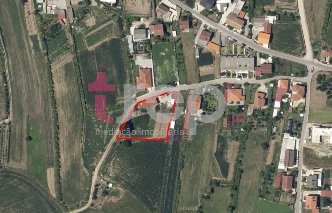 Moradia T3 para Venda em Airo Foto 5