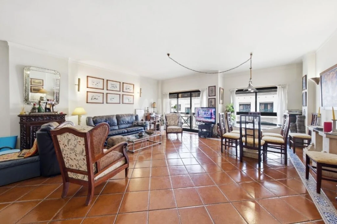 Apartamento T4 para Venda em Caldas da Rainha - Santo Onofre e Serra do Bouro Foto 1