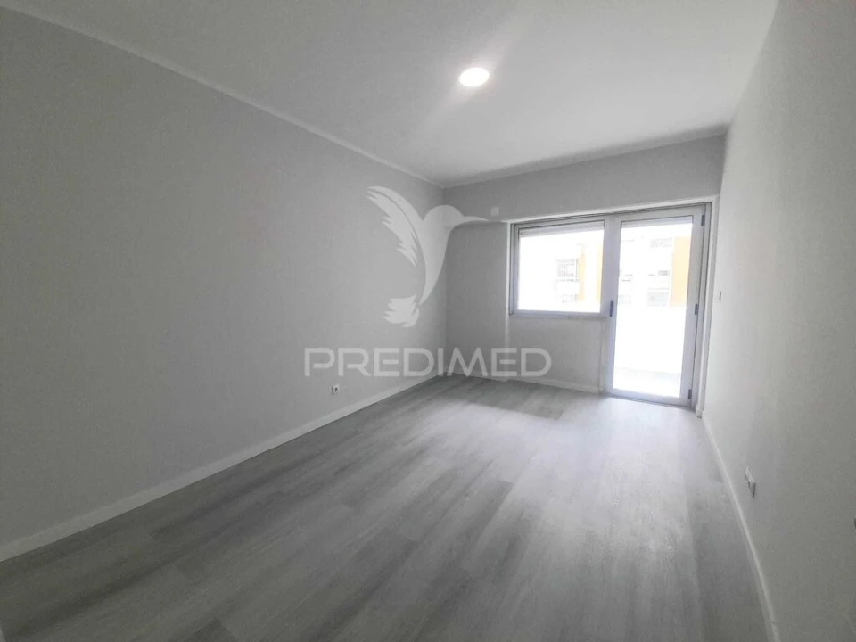 Apartamento T2 para Venda em Oeiras e São Julião da Barra, Paço de Arcos e Caxias Foto 12