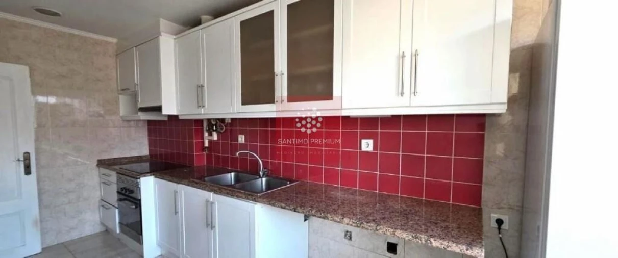 Apartamento T2 para Venda em Venteira Foto 4