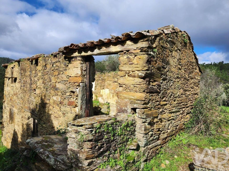 Moradia T3 para Venda em Sarzedas Foto 24