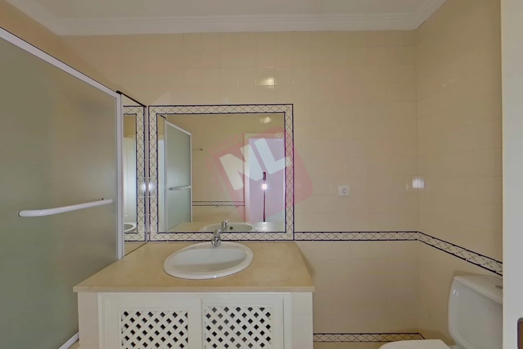 Apartamento T3 para Arrendamento em Carcavelos e Parede Foto 25