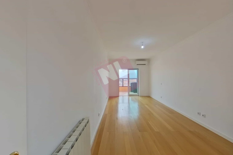 Apartamento T3 para Arrendamento em Carcavelos e Parede Foto 19