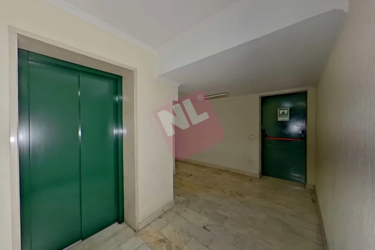 Apartamento T3 para Arrendamento em Carcavelos e Parede Foto 31