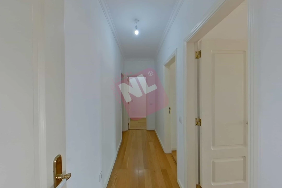 Apartamento T3 para Arrendamento em Carcavelos e Parede Foto 18