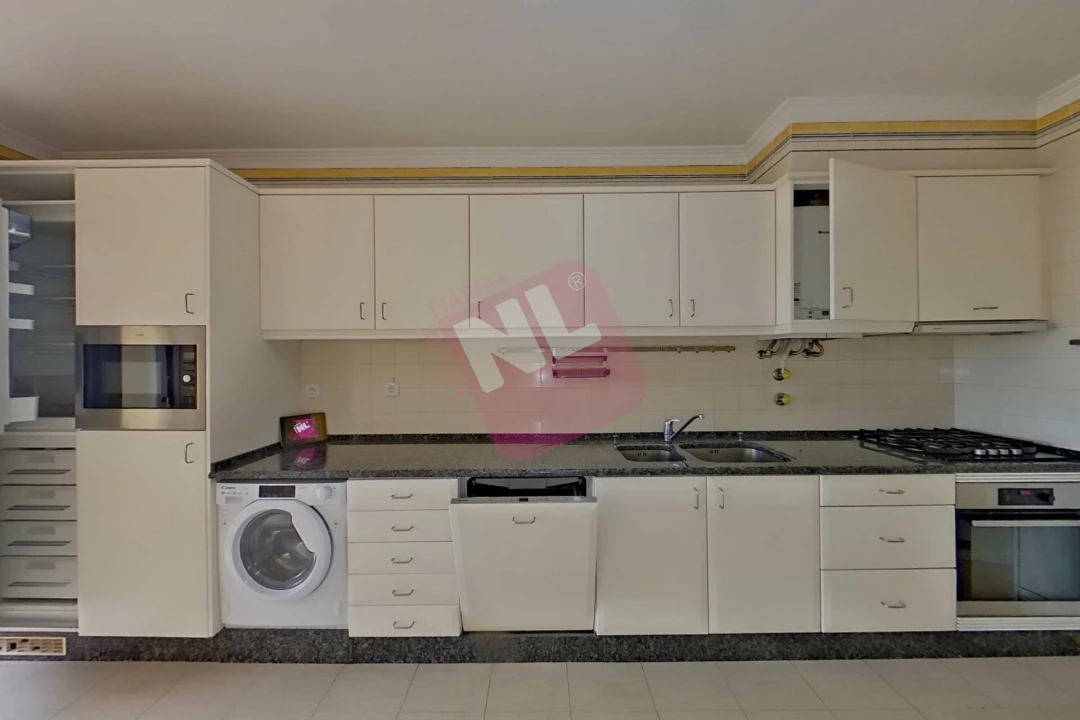 Apartamento T3 para Arrendamento em Carcavelos e Parede Foto 8