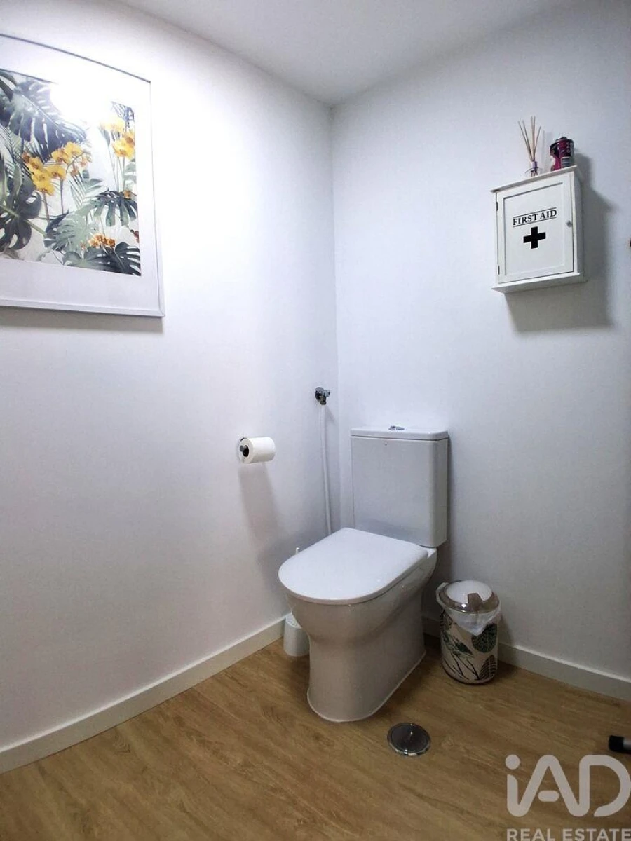 Moradia T1 para Venda em Lagos (São Sebastião e Santa Maria) Foto 11