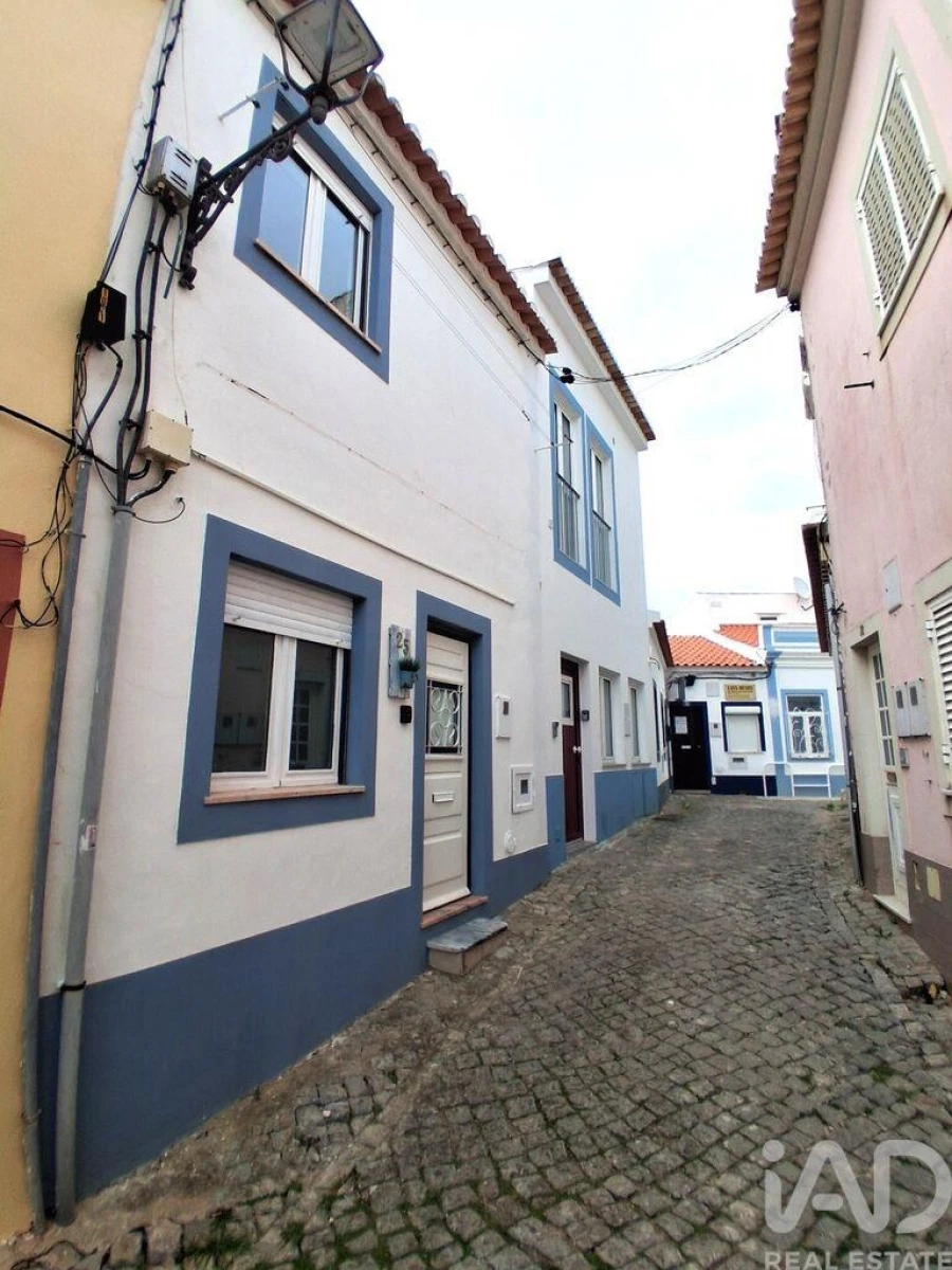 Moradia T1 para Venda em Lagos (São Sebastião e Santa Maria) Foto 17