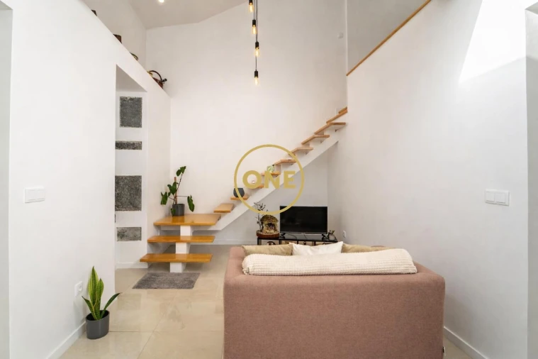 Moradia T2 para Venda em Rabo de Peixe Foto 8