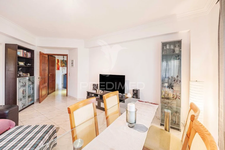 Apartamento T2 para Venda em Massamá e Monte Abraão Foto 6