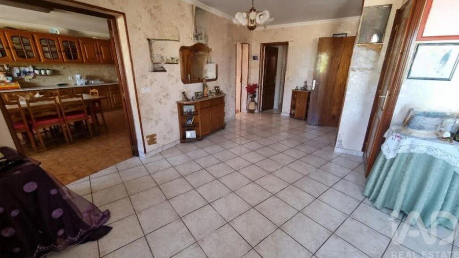 Moradia T5 para Venda em Rapa e Cadafaz Foto 6