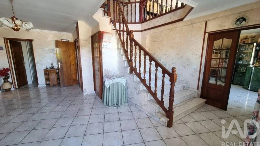 Moradia T5 para Venda em Rapa e Cadafaz Foto 7