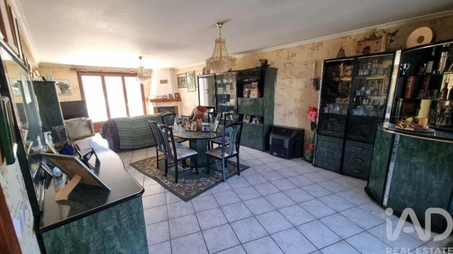 Moradia T5 para Venda em Rapa e Cadafaz Foto 9