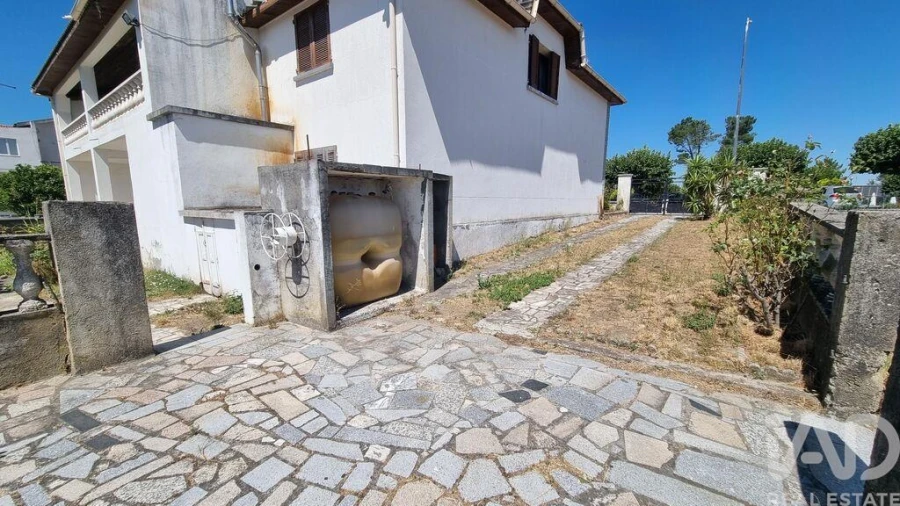 Moradia T5 para Venda em Rapa e Cadafaz Foto 37