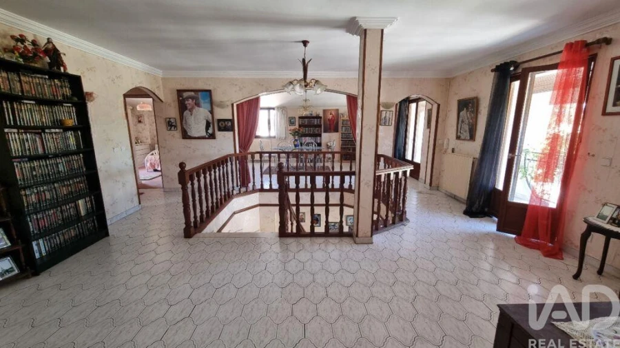 Moradia T5 para Venda em Rapa e Cadafaz Foto 17