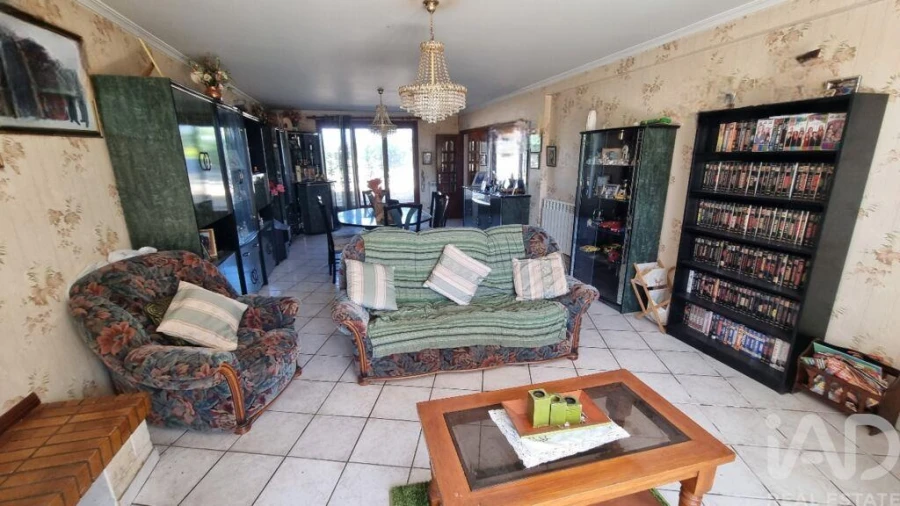 Moradia T5 para Venda em Rapa e Cadafaz Foto 10