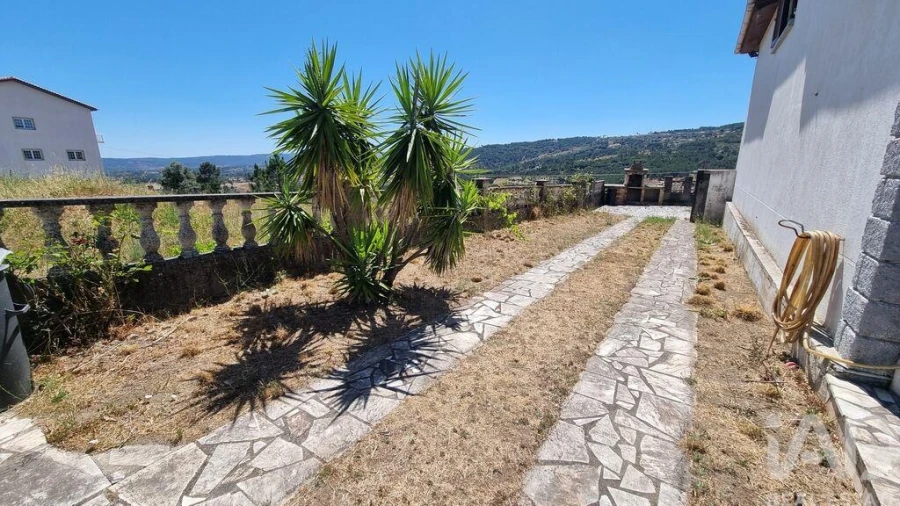 Moradia T5 para Venda em Rapa e Cadafaz Foto 32