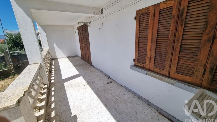 Moradia T5 para Venda em Rapa e Cadafaz Foto 16