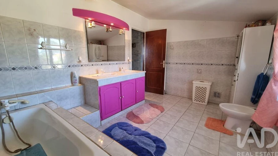 Moradia T5 para Venda em Rapa e Cadafaz Foto 23