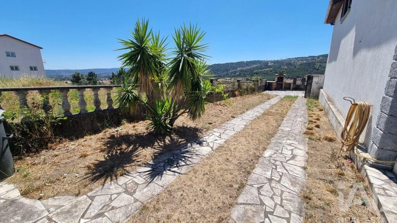 Moradia T5 para Venda em Rapa e Cadafaz Foto 32