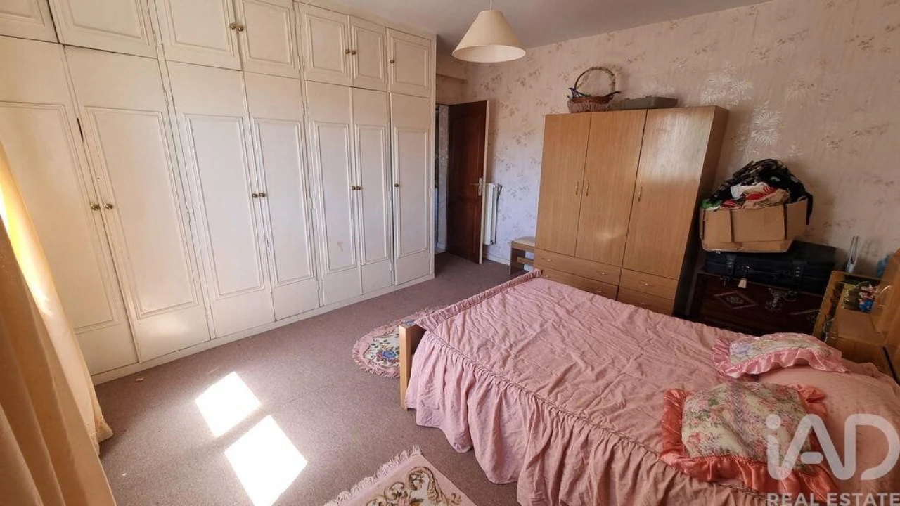 Moradia T5 para Venda em Rapa e Cadafaz Foto 15