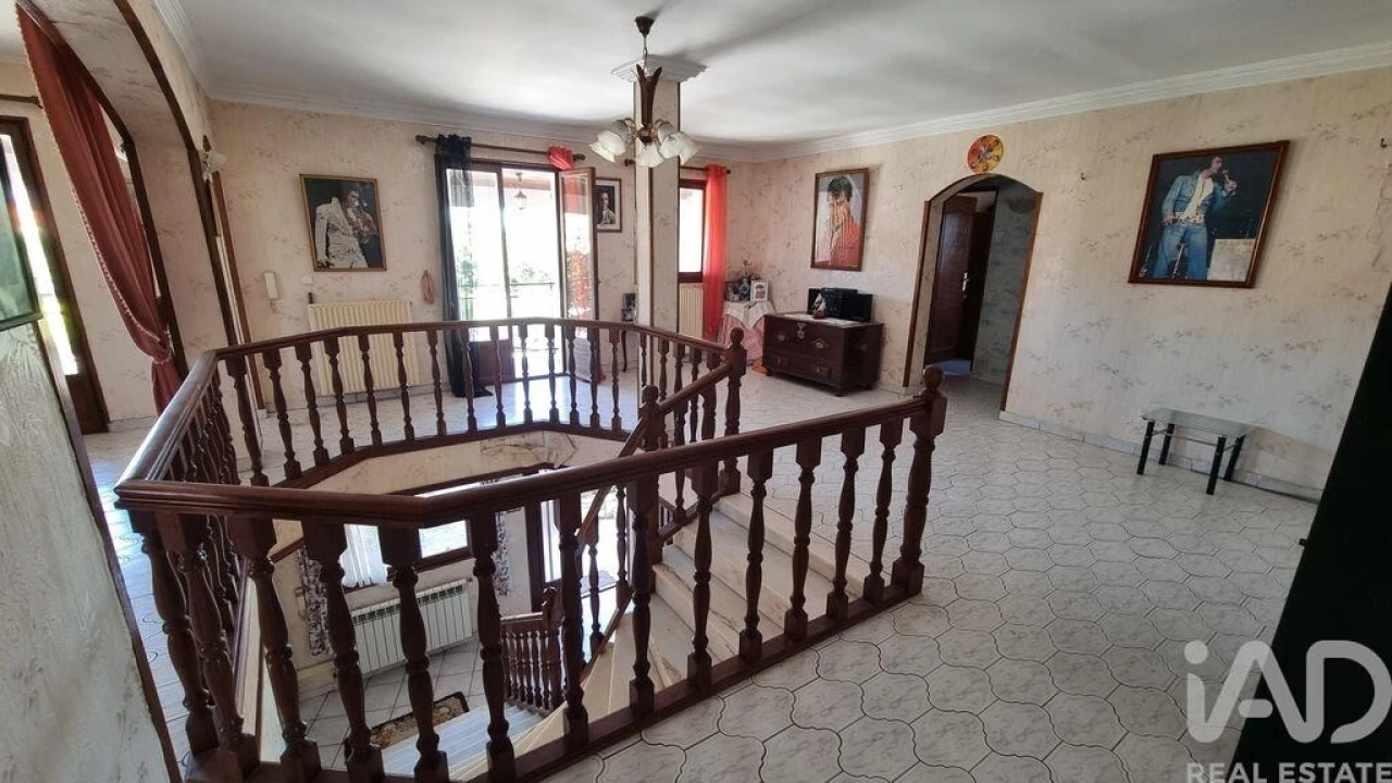 Moradia T5 para Venda em Rapa e Cadafaz Foto 19