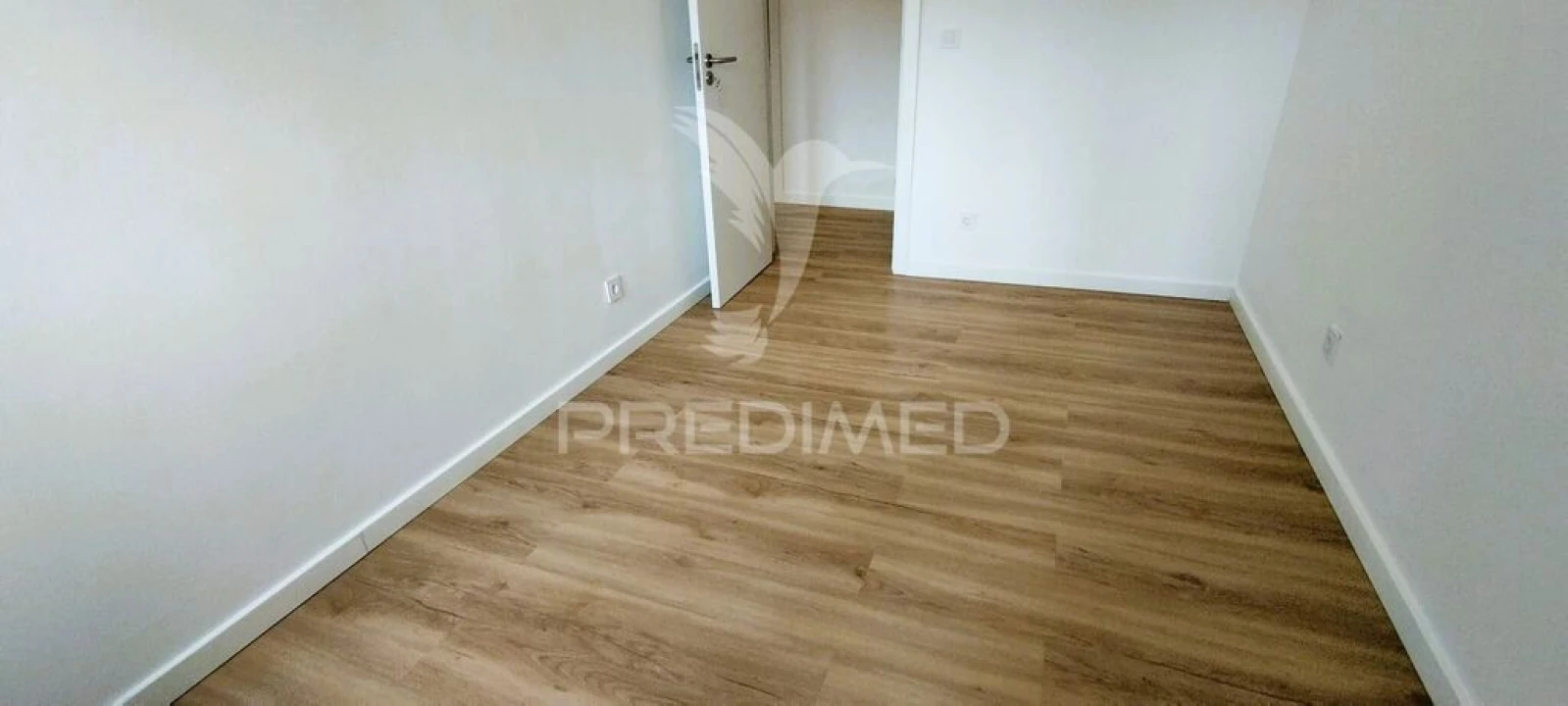 Apartamento T1 para Venda em Vila Franca de Xira Foto 9