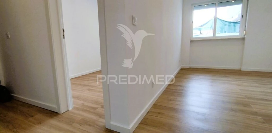 Apartamento T1 para Venda em Vila Franca de Xira Foto 5